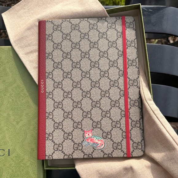 Gucci Note book gorgeous - Picture 1 of 3
